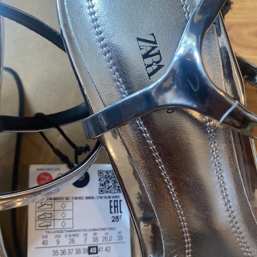 Zara Silver Strappy Sandals - Picture 13 of 15